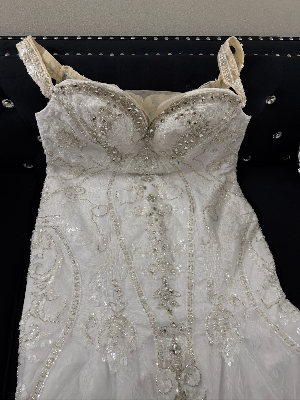 Brand New Ivory Beaded Lace Sleeveless Wedding Dress w/Detachable Train